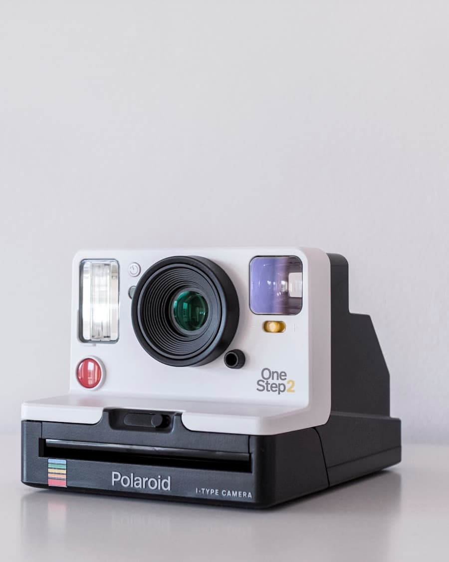 Lumen mirrorless camera body